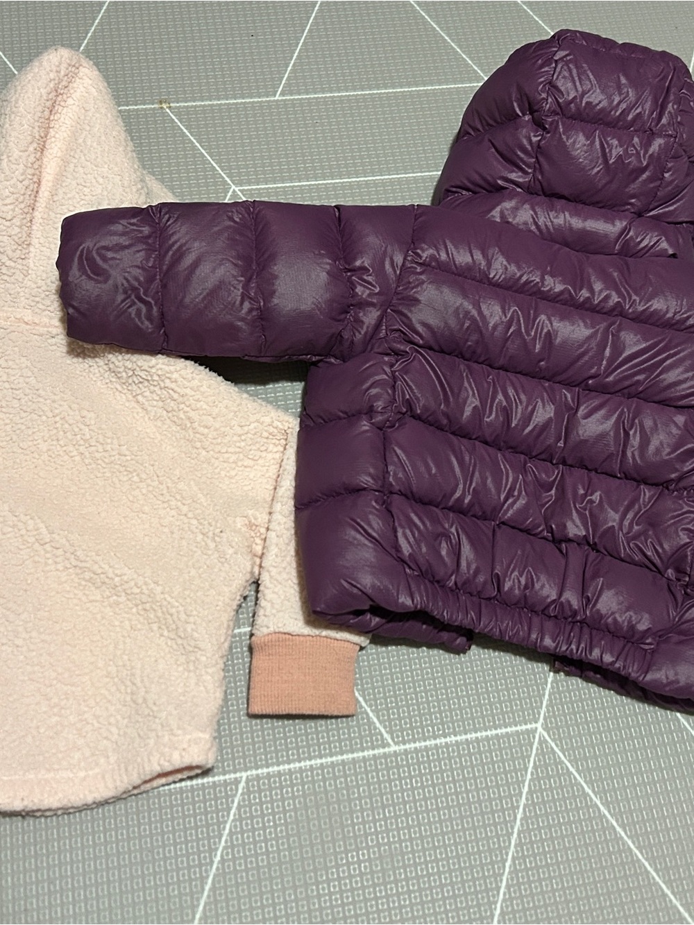 Patagonia Kids Cream Fleece Jacket & Purple Puffer Jacket - 6-12 months + 12-18 - Picture 2 of 4